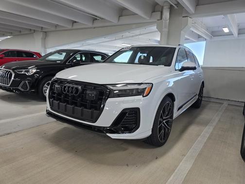 2025 Audi Q7 Premium Plus 55 TFSI quattro Tiptronic