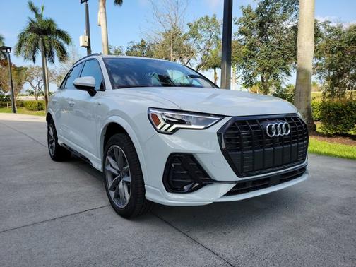 2025 Audi Q3 S line Premium