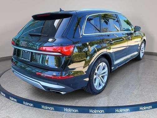2025 Audi Q7 Premium Plus