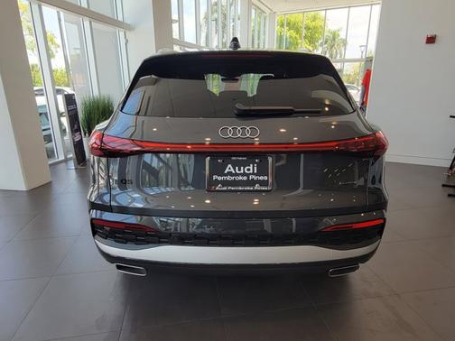 2025 Audi Q5 Premium Plus
