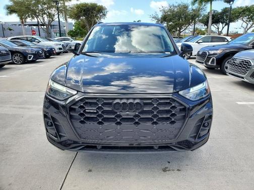 2022 Audi Q5 S line Premium Plus