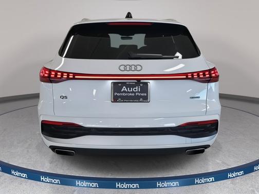 2025 Audi Q5 Premium