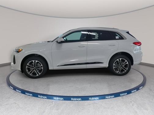 2025 Audi Q5 Premium