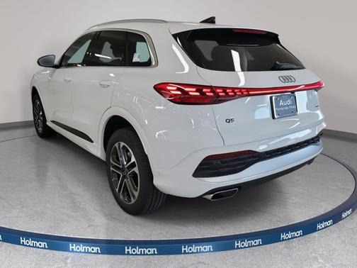 2025 Audi Q5 Premium