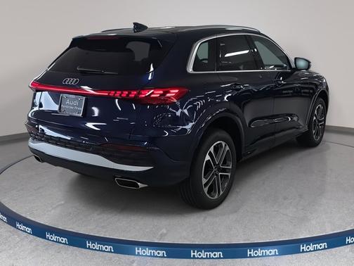 2025 Audi Q5 Premium