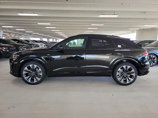 2026 Audi Q8 Premium Plus