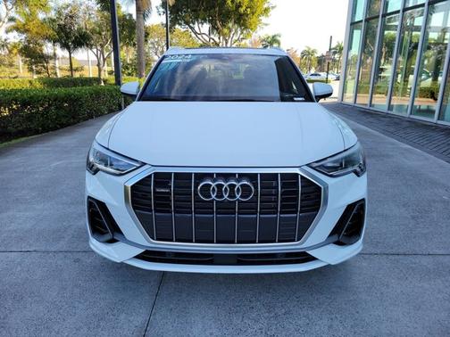 2024 Audi Q3 S line Premium Plus