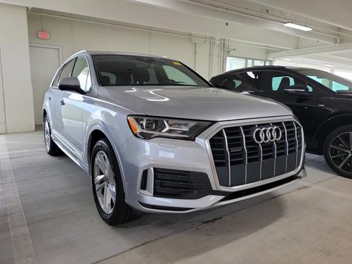 2021 Audi Q7 Premium Plus