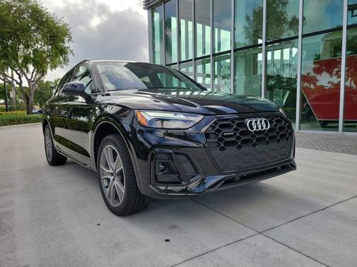 2025 Audi Q5 S line Premium