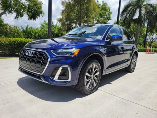 2022 Audi Q5 S line Premium