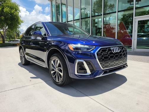 2022 Audi Q5 S line Premium