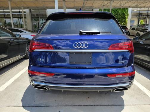 2022 Audi Q5 S line Premium