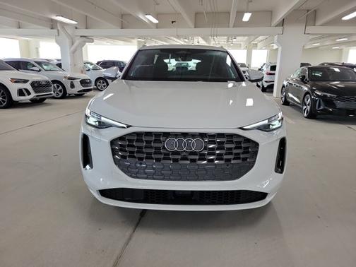 2025 Audi Q5 Premium Plus
