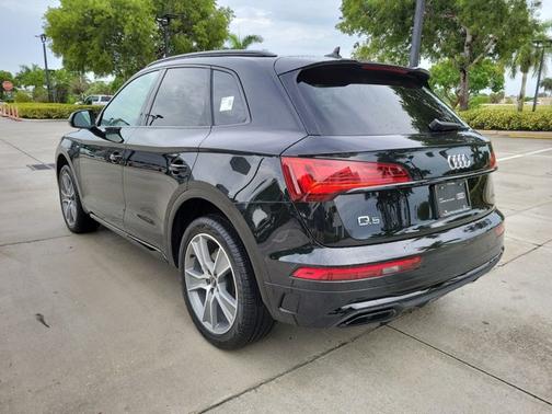 2025 Audi Q5 S line Premium