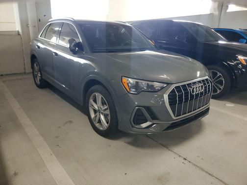 Chronos Gray Metallic 2021 Audi Q3 45 S line Premium
