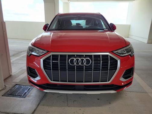 2024 Audi Q3 Premium