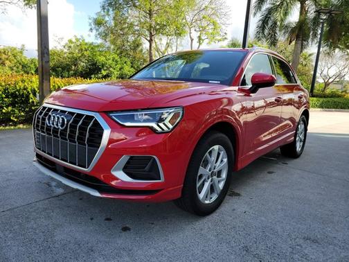 2024 Audi Q3 Premium