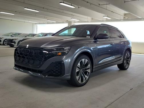 2025 Audi Q8 Premium Plus