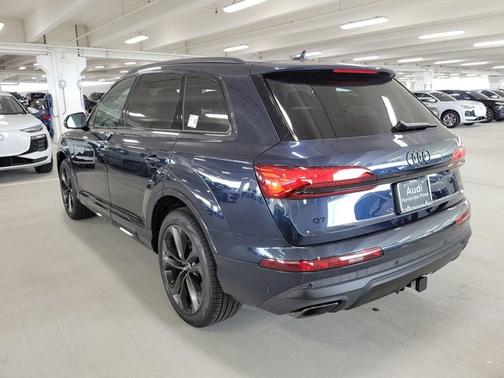 2025 Audi Q7 Premium Plus