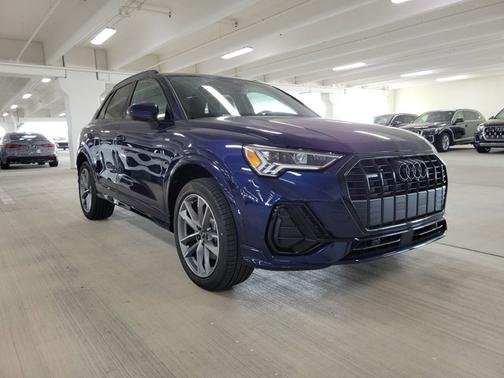 2025 Audi Q3 S line Premium