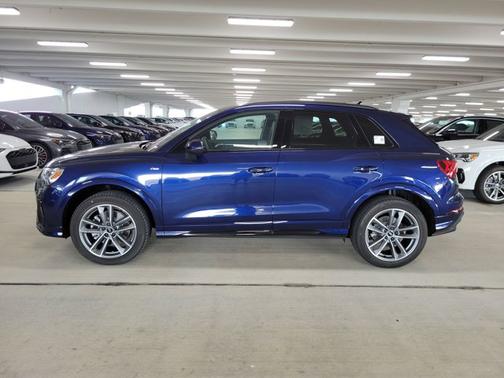 2025 Audi Q3 S line Premium