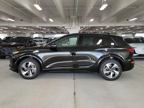 2025 Audi Q6 e-tron Premium