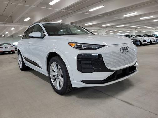 2025 Audi Q6 e-tron Premium