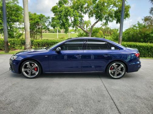 2022 Audi A4 S line Premium Plus