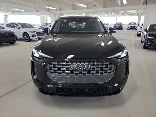 2025 Audi Q5 Premium