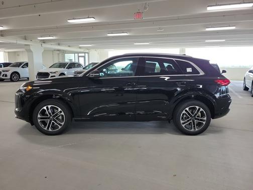 2025 Audi Q5 Premium