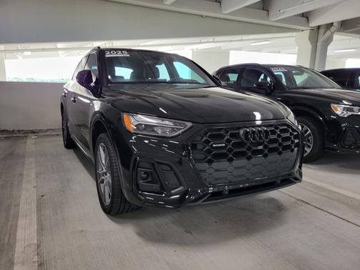 2025 Audi Q5 S line Premium