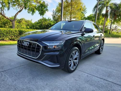 2021 Audi Q8 Premium Plus