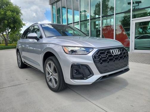 2025 Audi Q5 S line Premium