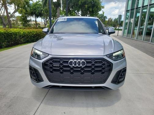 2025 Audi Q5 S line Premium