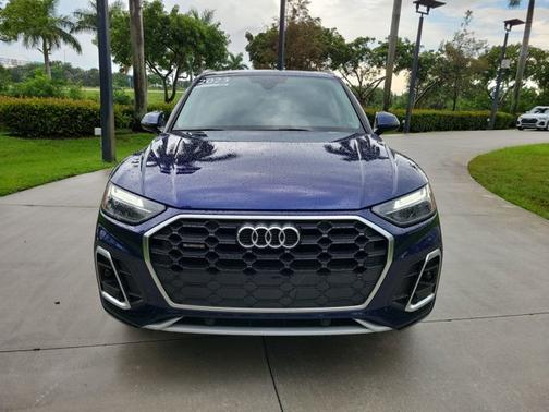 2022 Audi Q5 S line Premium