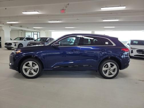 2025 Audi Q5 Premium Plus