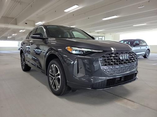 2025 Audi Q5 Premium