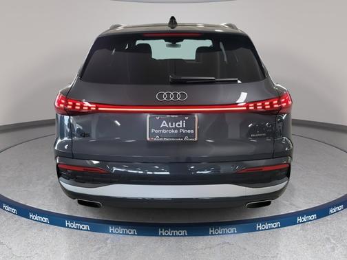 2025 Audi Q5 Premium