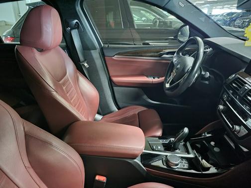 2021 BMW X4 xDrive30i