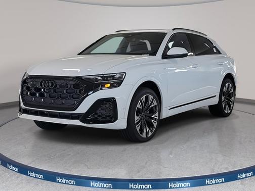 2025 Audi Q8 Premium Plus