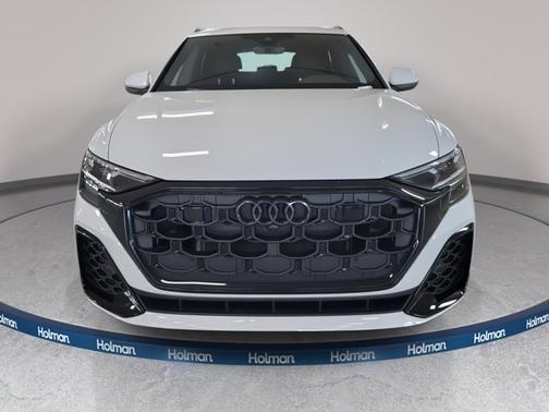 2025 Audi Q8 Premium Plus
