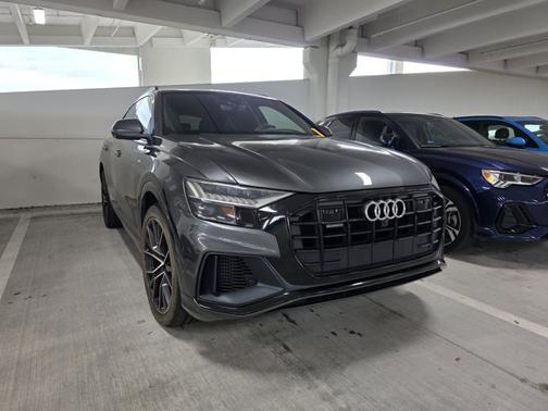 2019 Audi Q8 Prestige