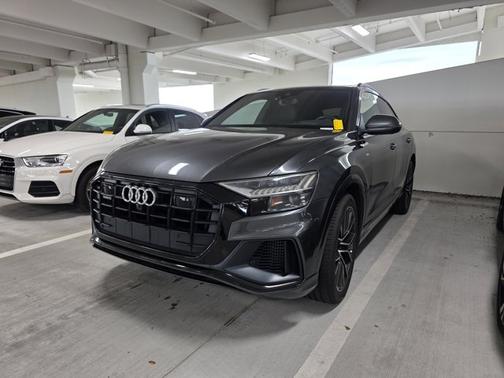 2019 Audi Q8 Prestige
