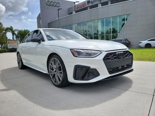 2022 Audi S4 3.0 Premium Plus