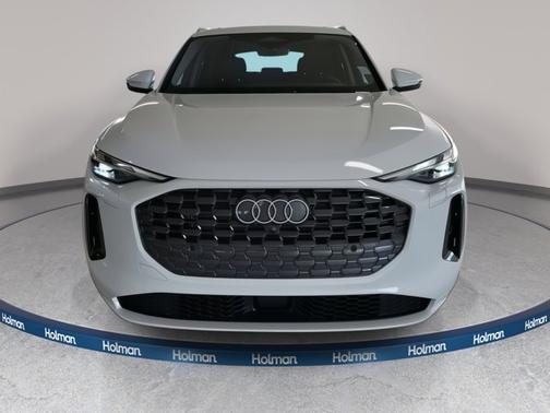 2025 Audi Q5 Premium