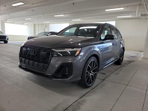 2025 Audi Q7 Premium Plus