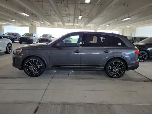 2025 Audi Q7 Premium Plus