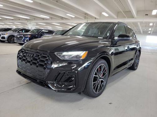 2025 Audi SQ5 Premium Plus