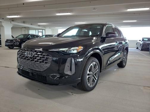 2025 Audi Q5 Premium