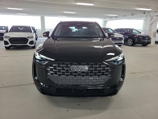 2025 Audi Q5 Premium